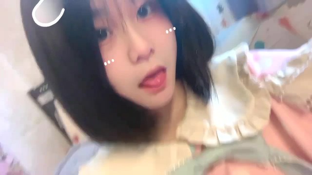 [mp4/326MB]大一极品圆脸小美女，露脸自慰，嫩的出水